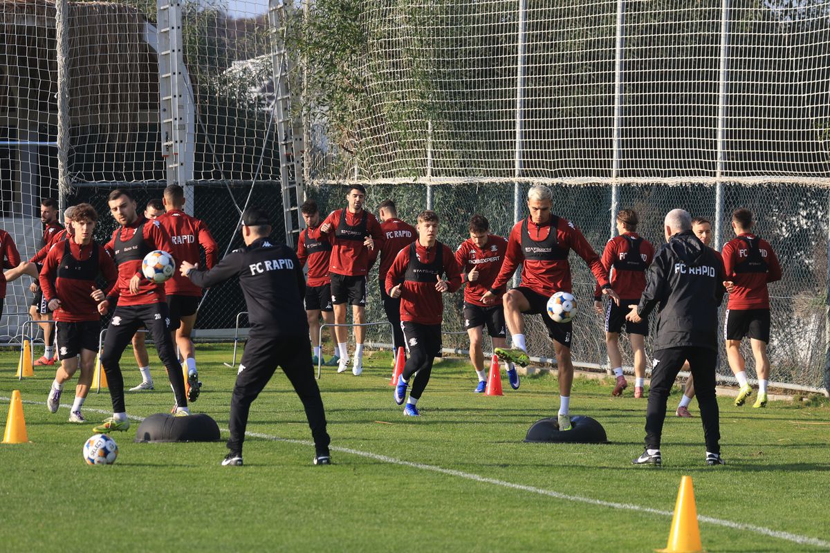 3 detalii inedite de la antrenamentul Rapidului: de ce s-a răstit Gâlcă chiar și la nou-venitul Paraschiv