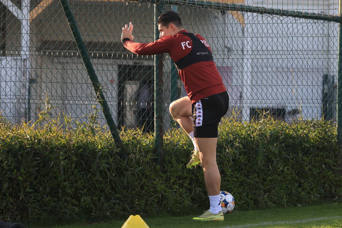 3 detalii inedite de la antrenamentul Rapidului: de ce s-a răstit Gâlcă chiar și la nou-venitul Paraschiv