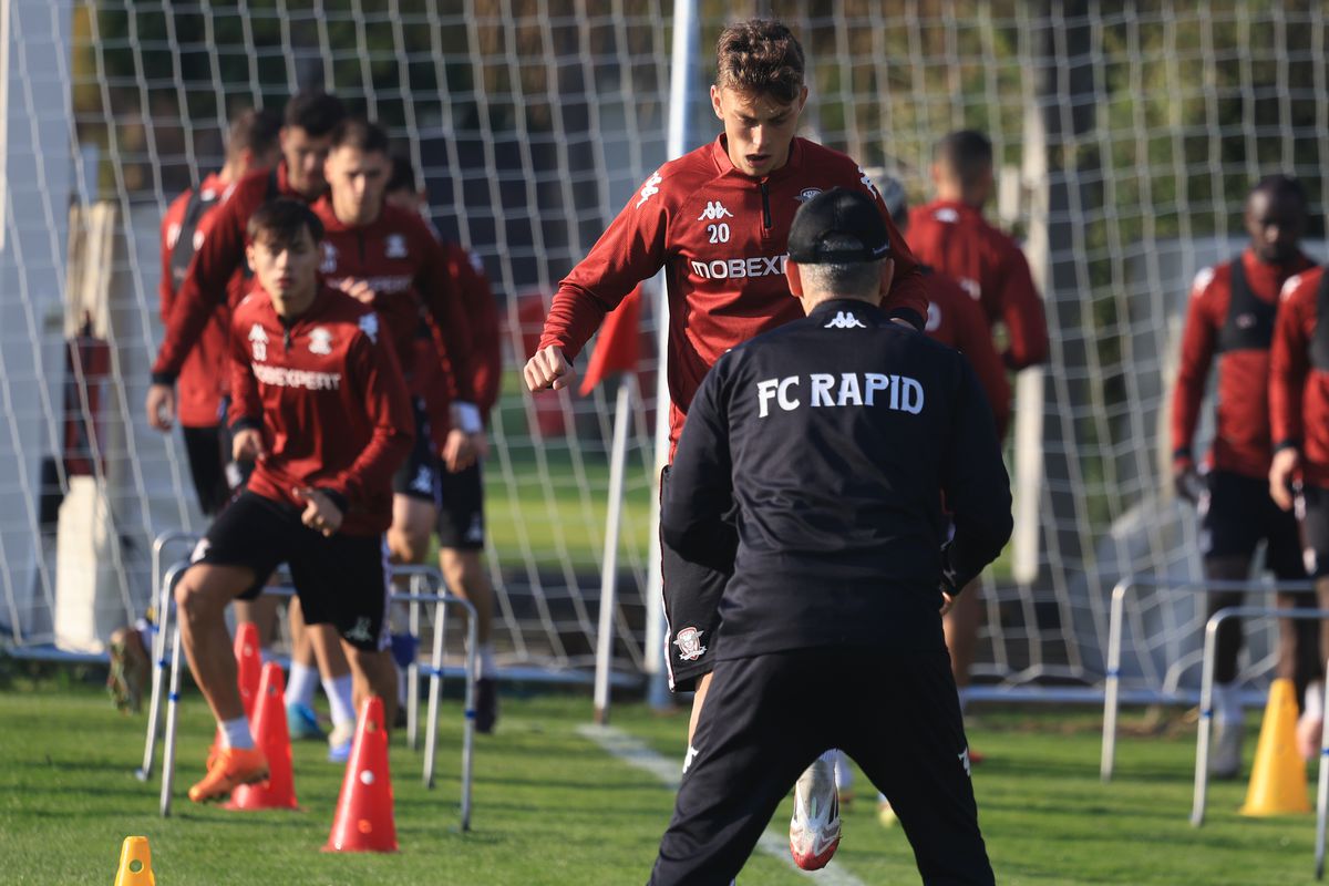 3 detalii inedite de la antrenamentul Rapidului: de ce s-a răstit Gâlcă chiar și la nou-venitul Paraschiv