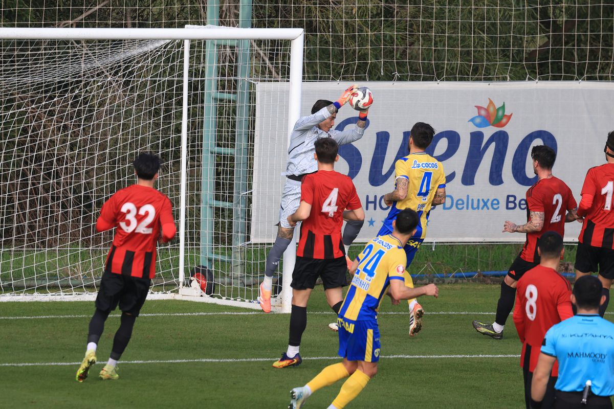 Două goluri în Petrolul - Gaziantep » Neagoe s-a enervat la primul amical al „lupilor”, împotriva lui Sorescu și Maxim