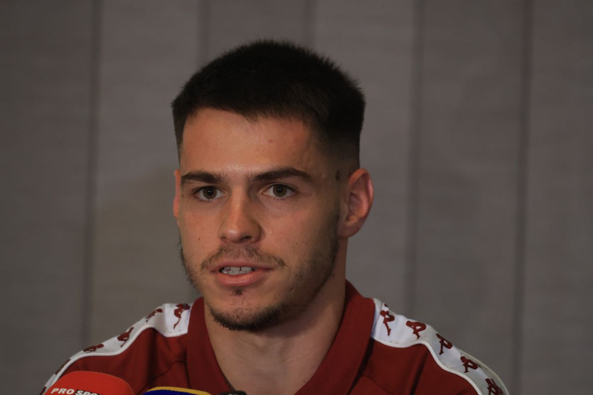 Daniel Paraschiv, la prima conferință la Rapid: „Cariera mea nu e în groapă! Ofertă de la Dinamo?”