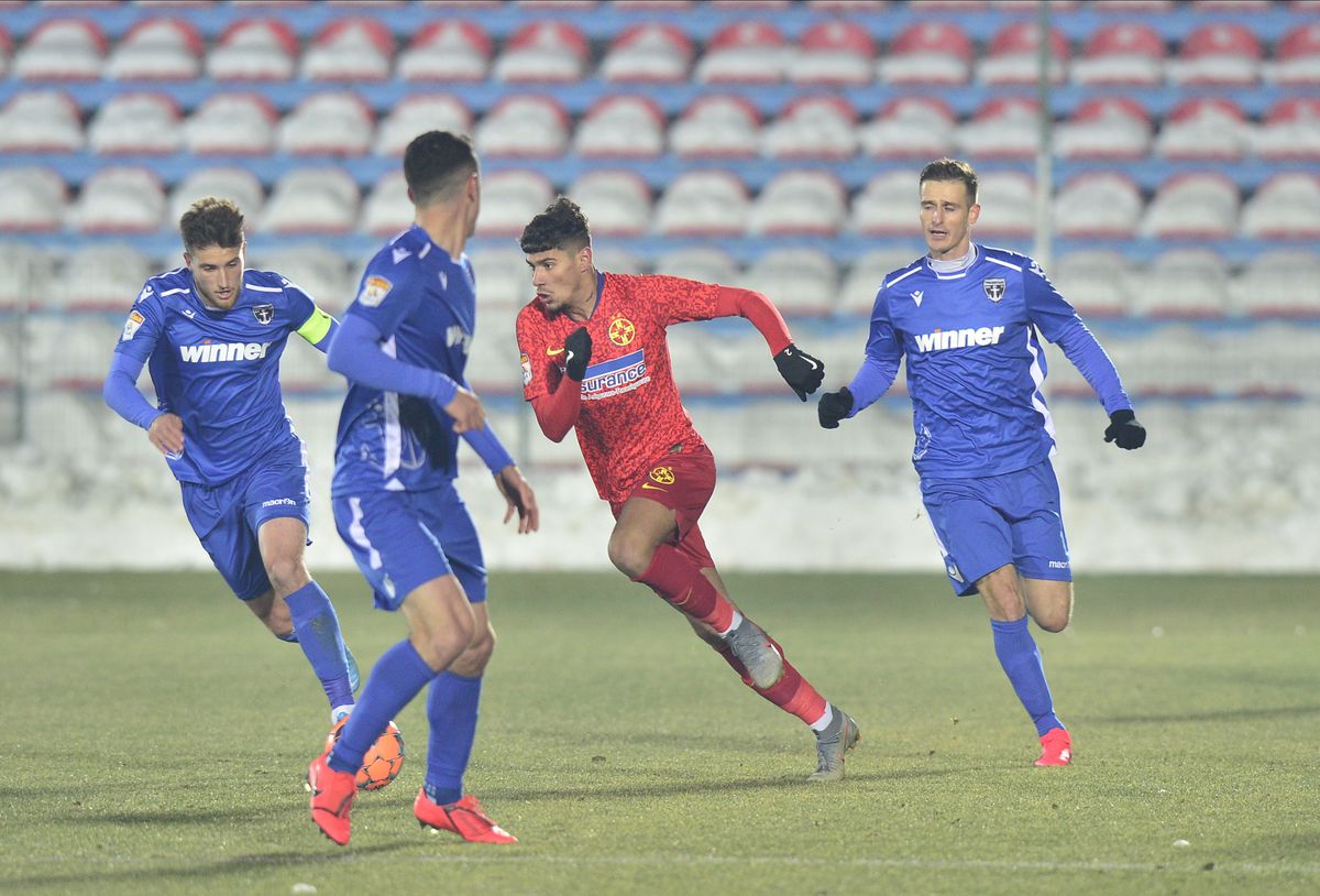 FC VOLUNTARI - FCSB 1-2 // VIDEO + FOTO Olaru și Coman duc formația lui Vintilă pe locul secund în Liga 1! Cum arată ACUM clasamentul