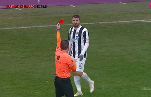 Constantin Budescu, eliminat direct în minutul 90 după ce a înjurat arbitrul » Primul roșu direct din Liga 1