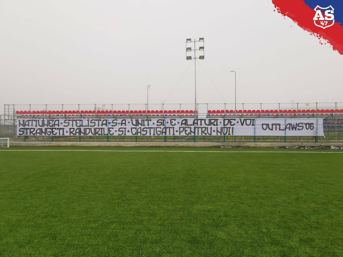 VIDEO+FOTO Suporterii de la CSA Steaua l-au înțepat pe Becali: „Promovare + Inaugurare = Doliu la palat” + Lovitură de imagine dată de „militari”