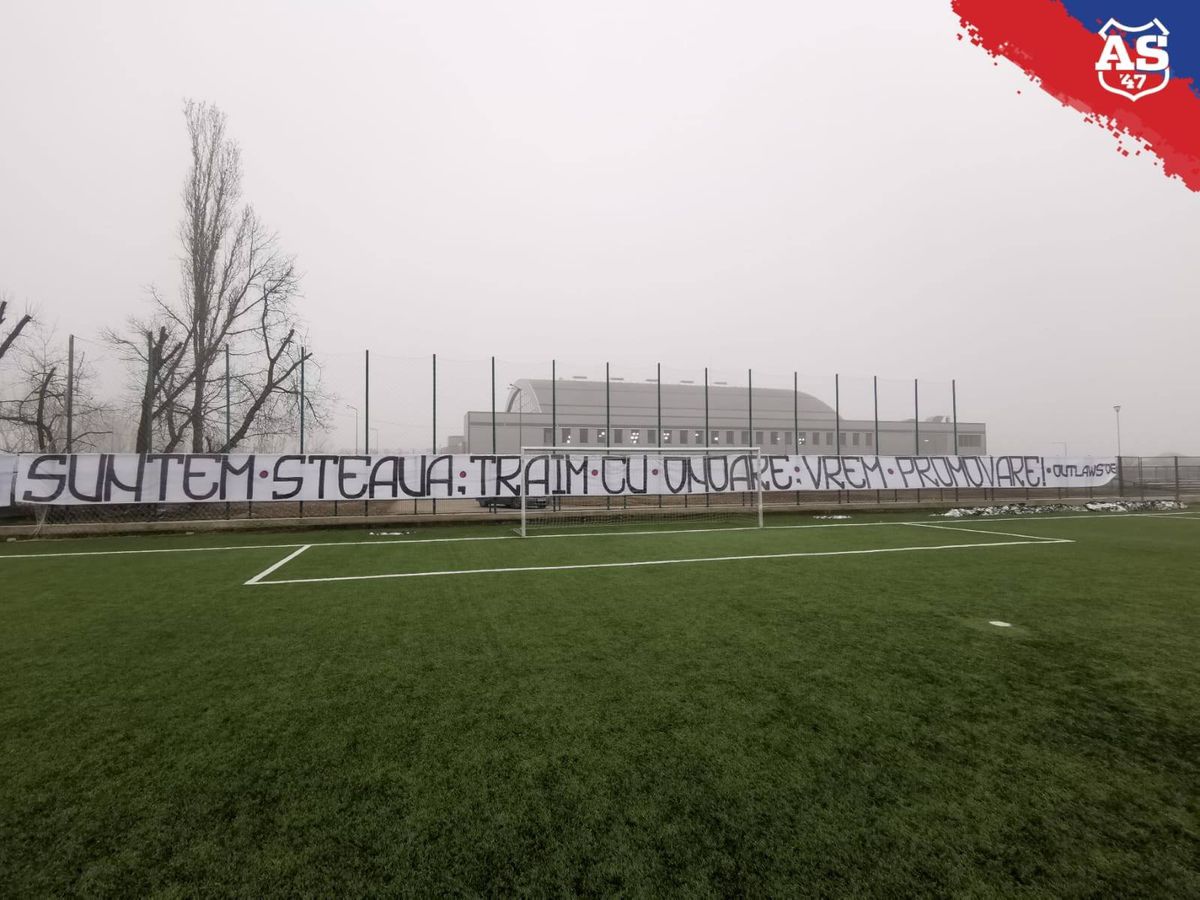 VIDEO+FOTO Suporterii de la CSA Steaua l-au înțepat pe Becali: „Promovare + Inaugurare = Doliu la palat” + Lovitură de imagine dată de „militari”