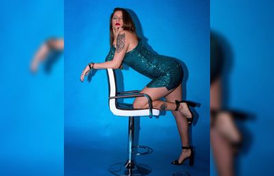 FOTO Andreea Prisăcariu, ședință foto provocatoare: „Atât de bună încât îl fac să plângă”