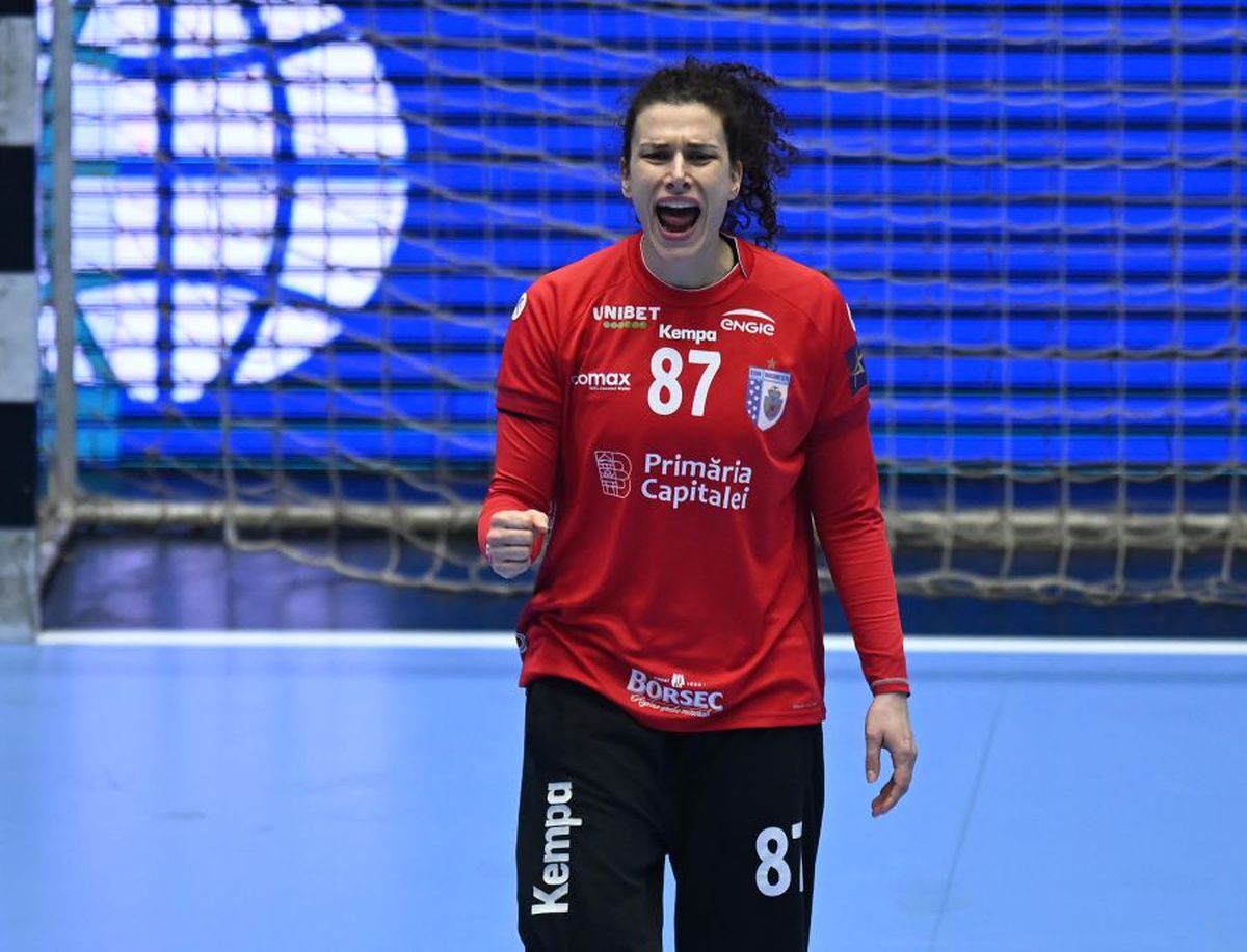 CSM București - Team Esbjerg 28-26 » CSM București, salvată de Jelena Grubisici, portarul care se retrage în vară!
