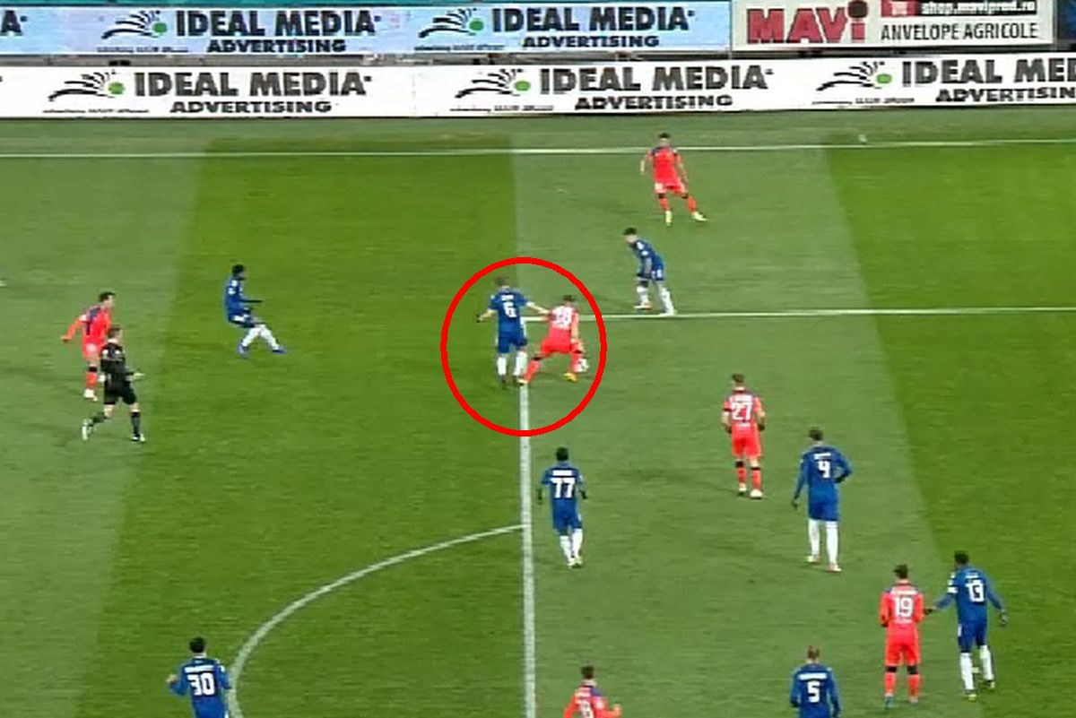 Fază „la milimetru” în FCSB - FCU Craiova » Gigi Becali e convins: „Nu e penalty!”