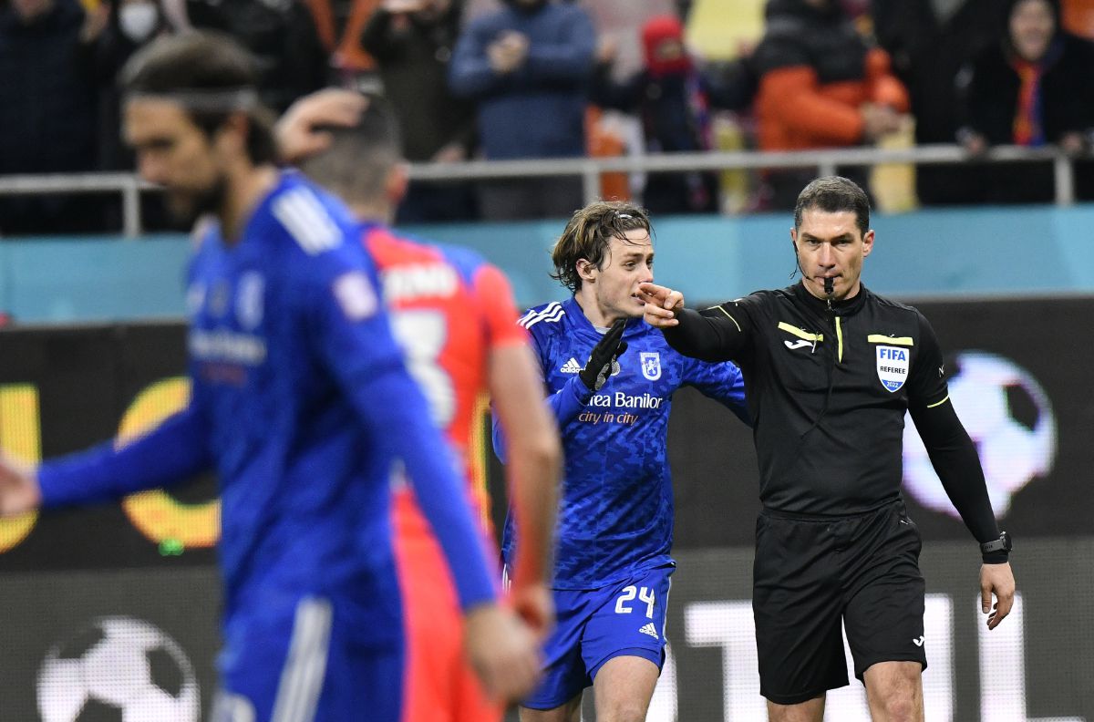 „Clienții” lui Gigi Becali, după FCSB - FCU Craiova 2-2: „Deja am vorbit cu MM să-i găsim înlocuitor” + „Cum, mă, Pintilii, să faci așa ceva?!”