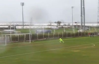 Gol de la aproape 90 de metri în meciul echipei din Liga 2: „Una dintre cele mai stranii faze din istorie?”