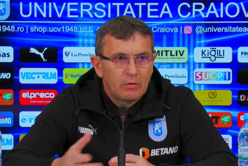 Eugen Neagoe (55 de ani), antrenorul oltenilor, crede că „centralul” Andrei Chivulete (36 de ani) a greșit la penalty-ul dictat în prima repriză.