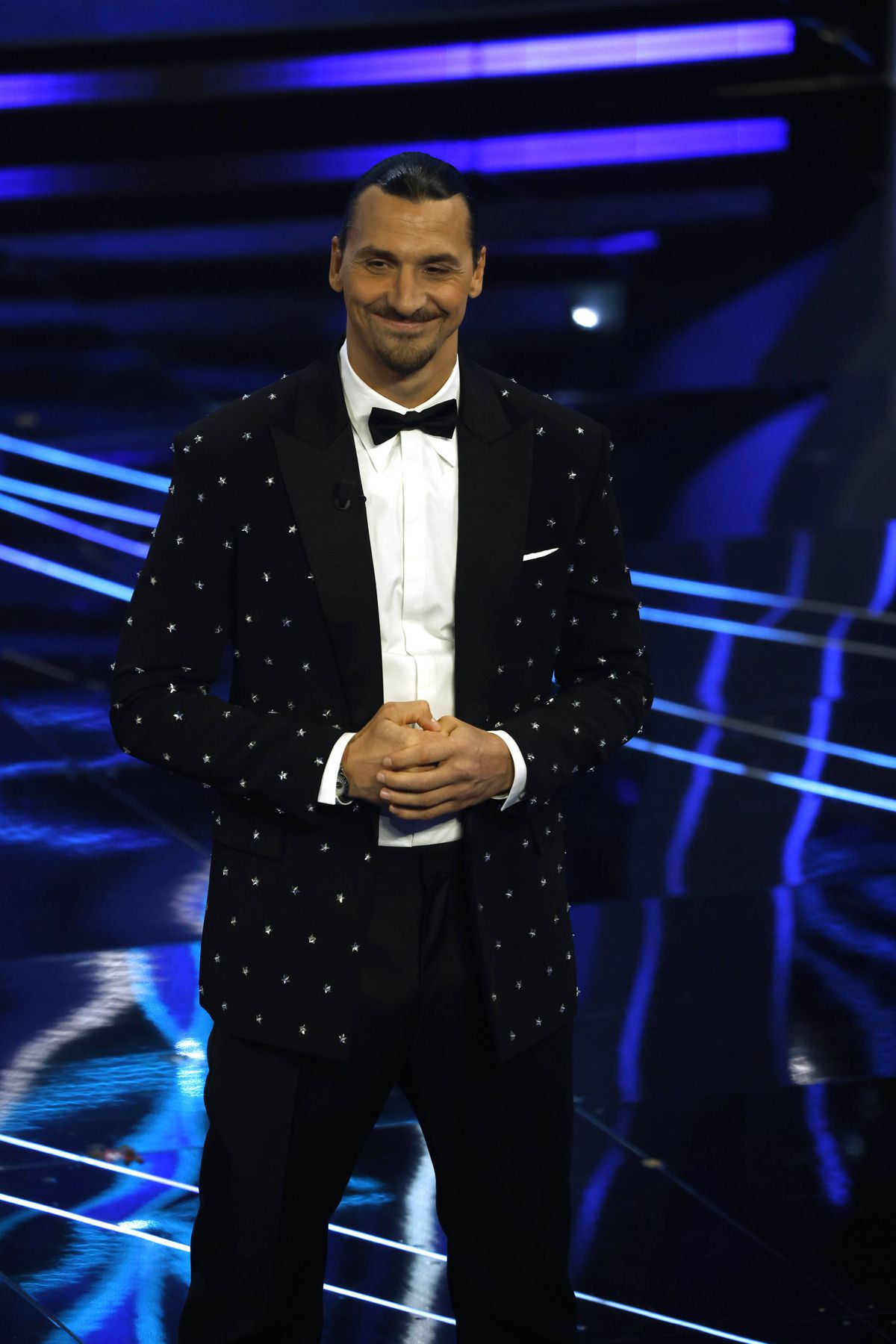 Zlatan Ibrahimovic, show la Festivalul de la Sanremo: „Ce mai cauți aici, câți ani ai?”