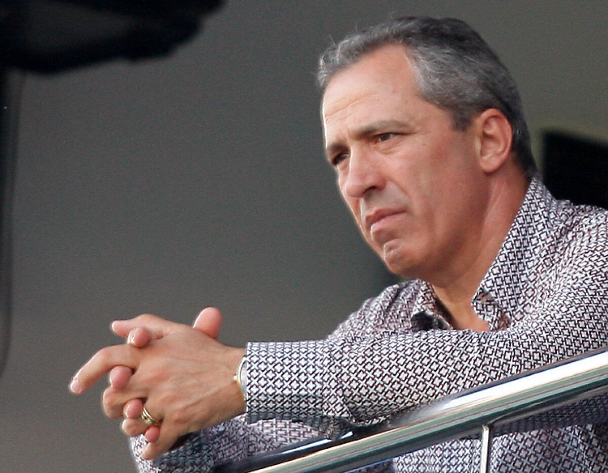 Teia Sponte a venit la FCSB - Farul cu un Bentley Flying Spur A