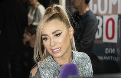 „Nu mai dezinformați, nebunilor!” » În ciuda evidențelor, Anamaria Prodan ia în râs războiul din Orientul Mijlociu: „Noi locuim aici, suntem pe plajă, ne distrăm”