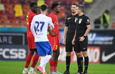 Teoria lui Mircea Lucescu despre fazele problematice din FCSB - Farul: „Cu siguranță asta s-a întâmplat!”