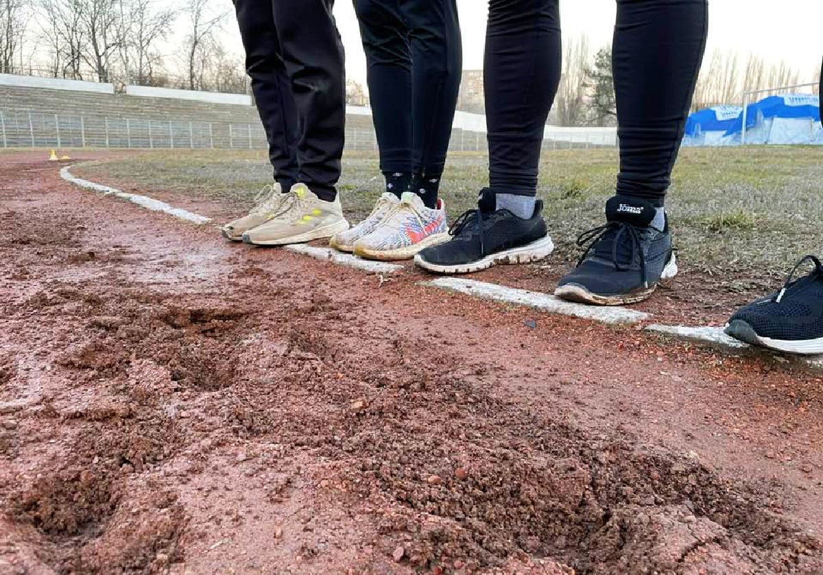 Stadionul „Dunărea” din Galați, transformat în tabără mobilă de refugiați - imagini de pe arena istorică a României