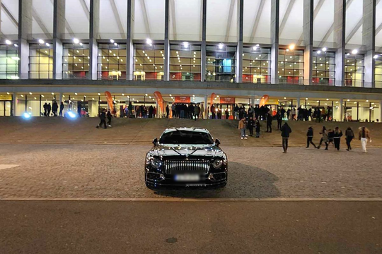 Teia Sponte a venit cu un Bentley la FCSB – Farul