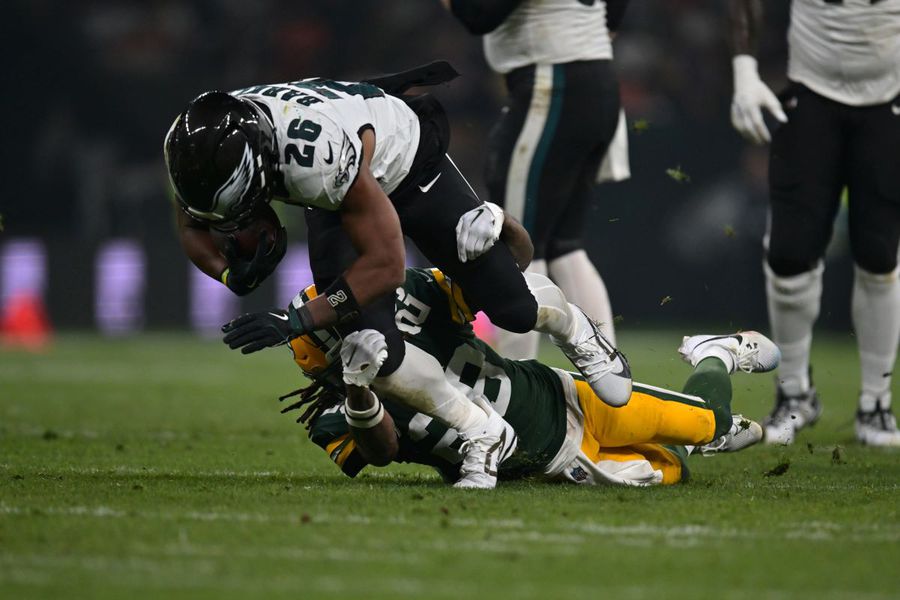 Saquon Barkley (Philadelphia Eagles) în acțiune Foto: Guliver / Getty Images Poftiți la spectacolul Super Bowl 2025! De unde se pornește înaintea marii finale NFL: predicțiile specialiștilor