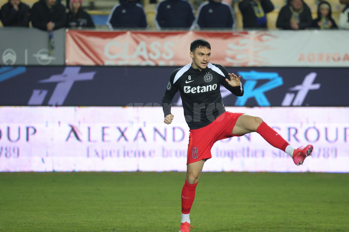 Petrolul - FCSB, imagini înainte de meci