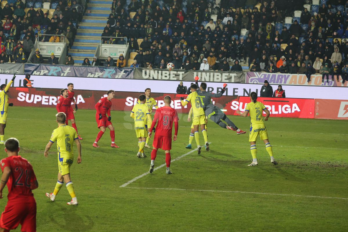 Un stelist înfocat a blocat-o pe FCSB la Ploiești! Titular peste noapte în Superligă - cu Steaua în inimă: „Cel mai mare club din România”
