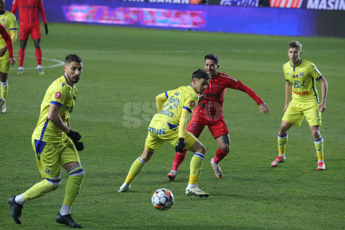 Un stelist înfocat a blocat-o pe FCSB la Ploiești! Titular peste noapte în Superligă - cu Steaua în inimă: „Cel mai mare club din România”
