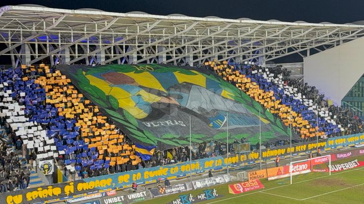 Scenografia afișată de Petrolul la meciul cu FCSB/ Foto: Andrei Furnigă GSP