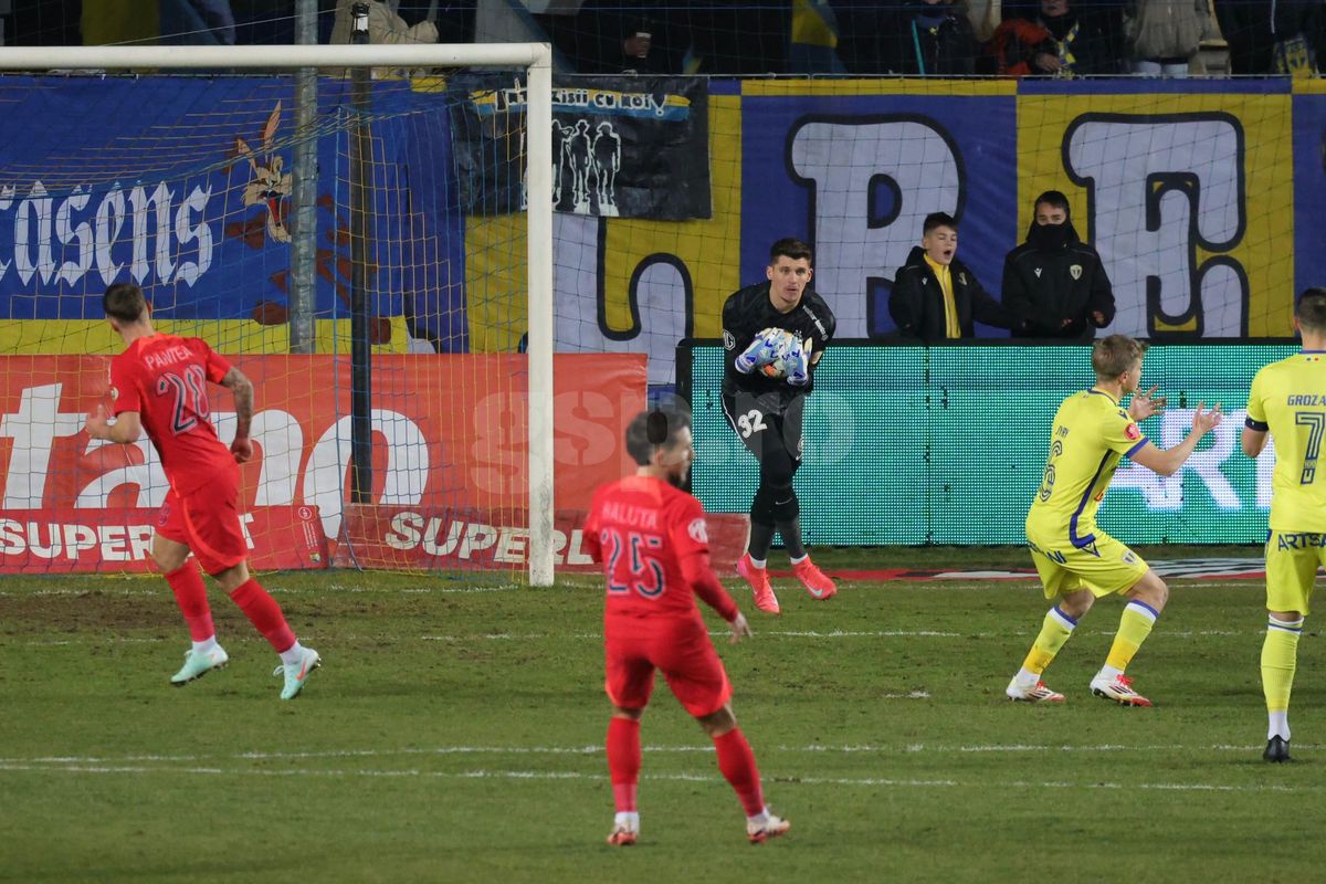 Un stelist înfocat a blocat-o pe FCSB la Ploiești! Titular peste noapte în Superligă - cu Steaua în inimă: „Cel mai mare club din România”