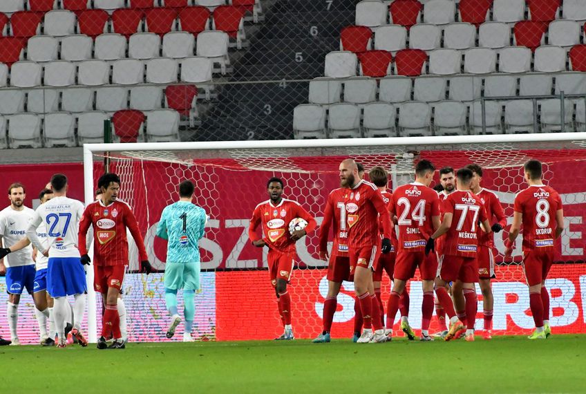 Sepsi a deschis scorul din penalty împotriva „rechinilor” / FOTO: Bogdan Bălaș (GSP)