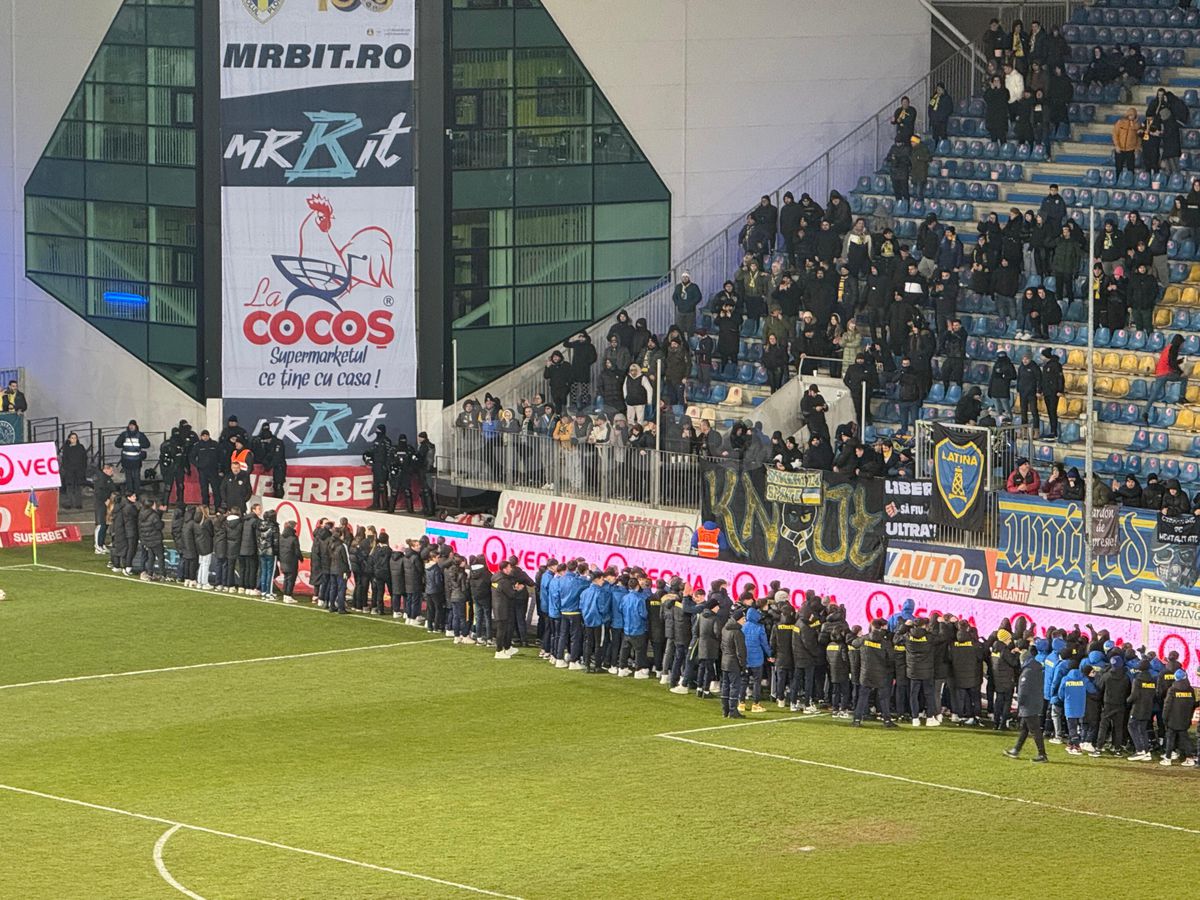 Nu s-a văzut la TV » „Invazie” la pauza duelului Petrolul - FCSB