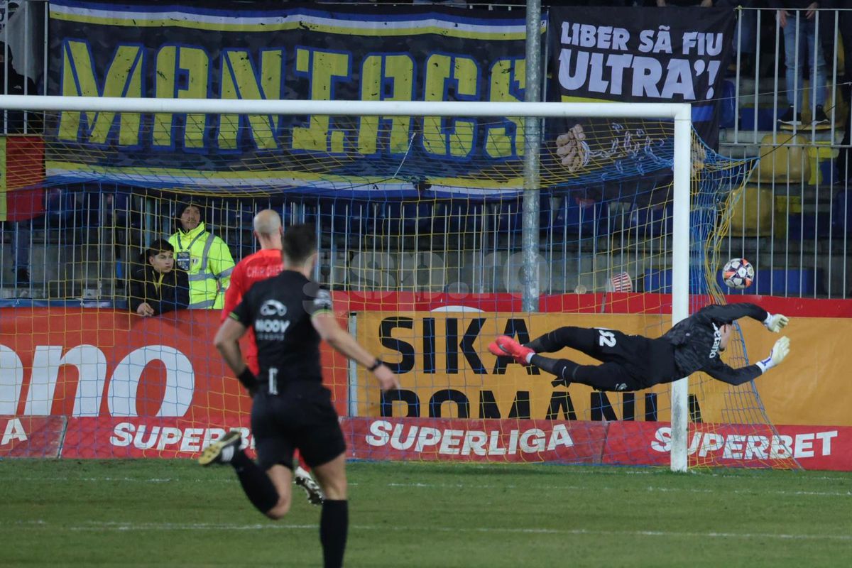 Un stelist înfocat a blocat-o pe FCSB la Ploiești! Titular peste noapte în Superligă - cu Steaua în inimă: „Cel mai mare club din România”