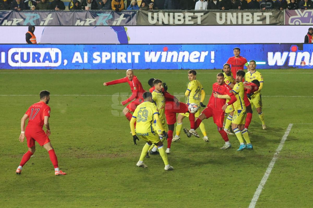 Adrian Mutu, cifrele dezastrului » Din Superligă, doar Eugen Neagoe stă mai prost decât „Briliantul”