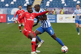 Guatemalezul l-a „trădat” pe Miriuță » Poli Iași se scufundă, după ce UTA i-a marcat golul etapei! Clasament în Superliga