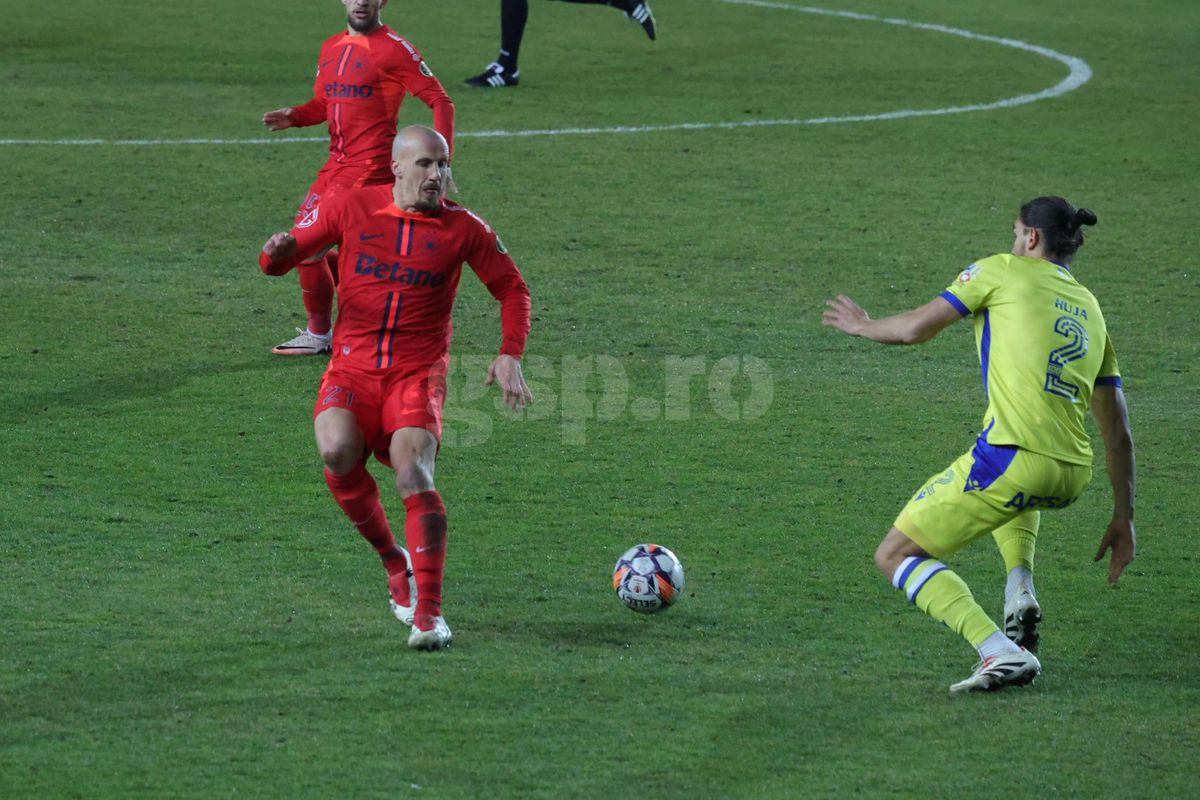 Adrian Mutu, cifrele dezastrului » Din Superligă, doar Eugen Neagoe stă mai prost decât „Briliantul”