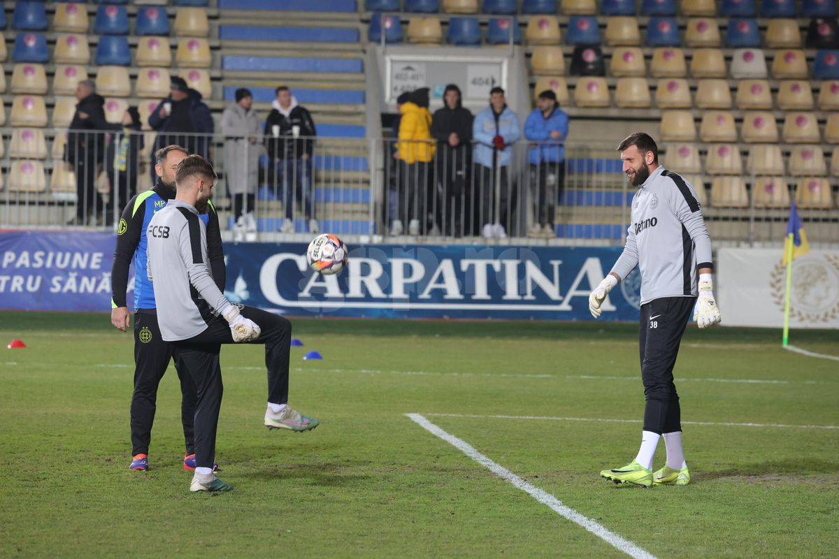 Petrolul - FCSB, imagini înainte de meci