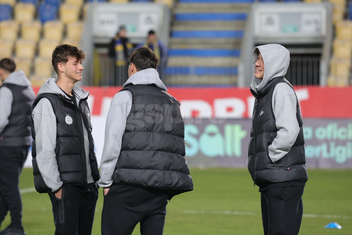 Petrolul - FCSB, imagini înainte de meci