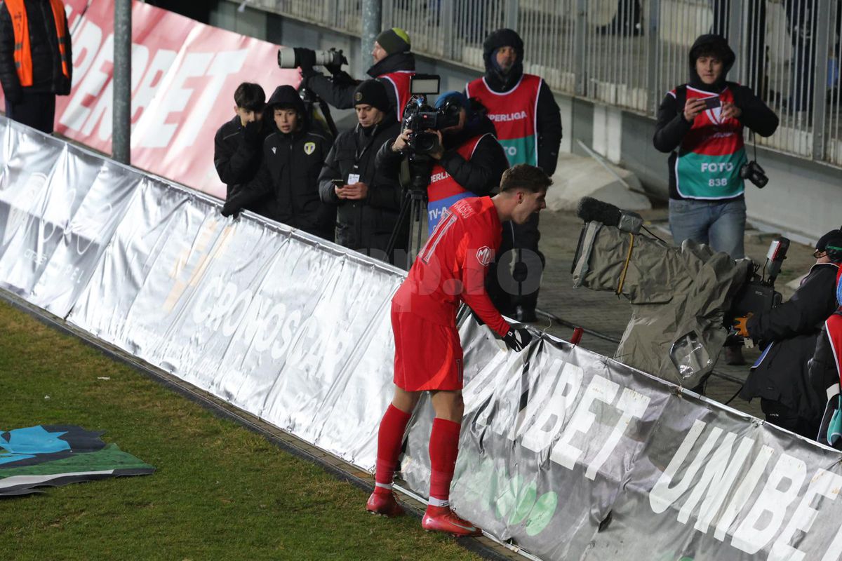 Petrolul - FCSB 0-0. „Mercedesul” lui Becali a făcut pană la Ploiești » Noua ierarhie din Superliga