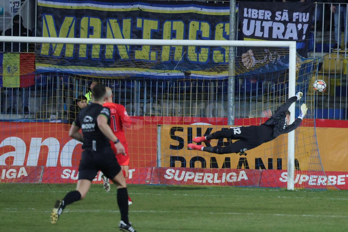 Adrian Mutu, cifrele dezastrului » Din Superligă, doar Eugen Neagoe stă mai prost decât „Briliantul”