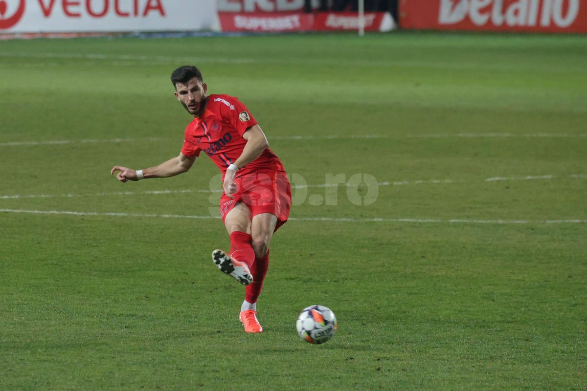 Mircea Lucescu l-a convins pe Gigi Becali să facă transferul în miez de noapte: „Băi, voiam să îl iau și la echipa națională!” » FCSB a plusat imediat cu 45.000 de euro