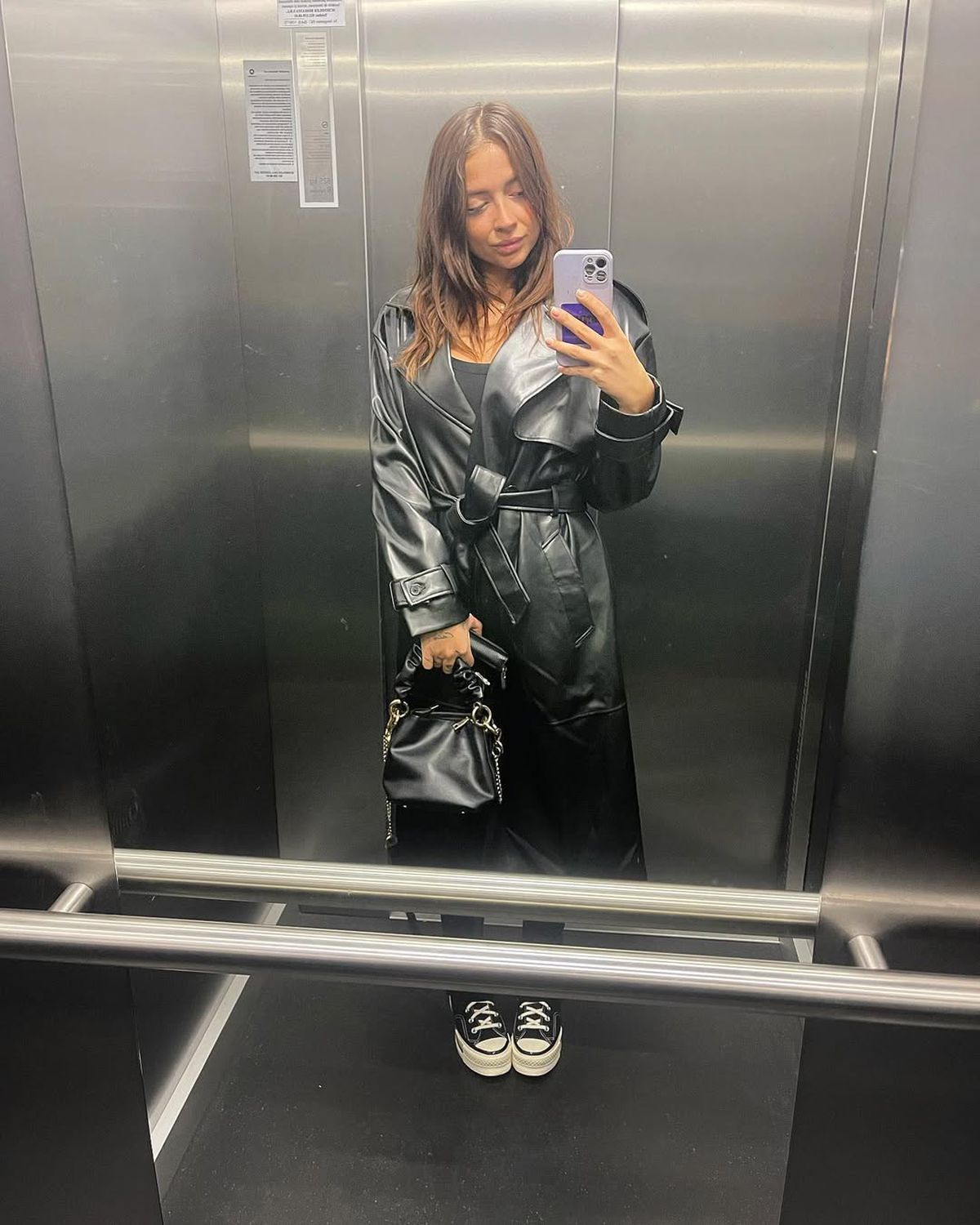 Cine este frumusețea enigmatică de la Survivor România 2025  » Abandonată de mamă pentru un bodyguard, apoi și de tatăl vitreg: „Am țipat cât tot cartierul”