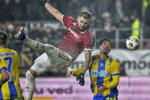 Final în Rapid - Petrolul: derby încins, cu două goluri și ocazii imense » Cum arată clasamentul din Superliga