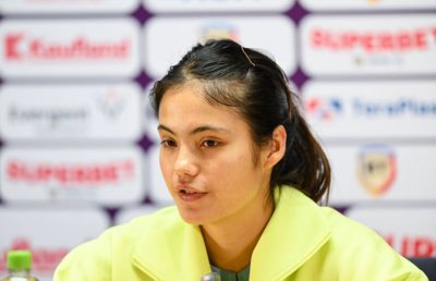 Înainte de a 5-a semifinală a carierei, Emma Răducanu a făcut o pledoarie pentru tenis: „E unic, e nevoie de o rezistență psihică incredibilă”