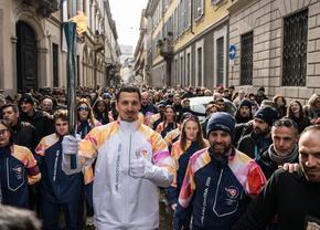 Cum a fost prezentat Ibrahimovic, care a purtat torța în Milano astăzi: „Flacăra olimpică nu l-a ales pe Zlatan...”