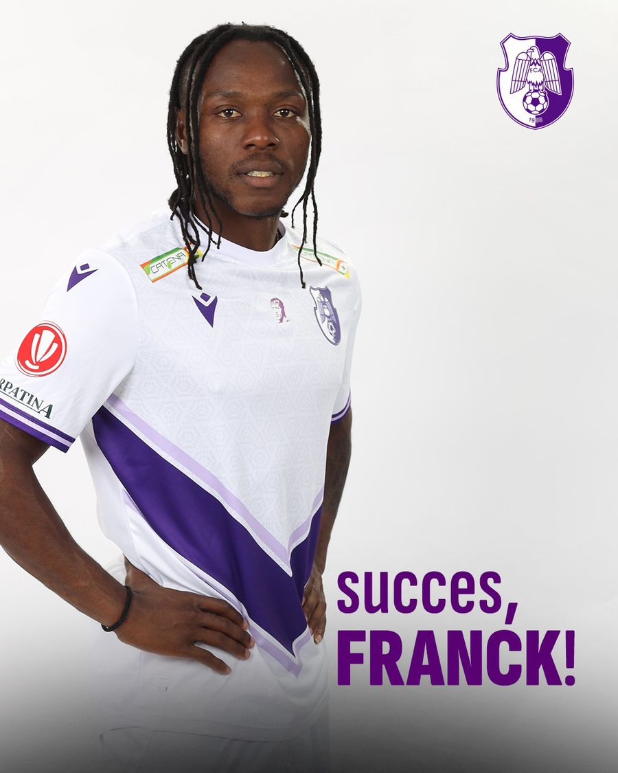 Franck Tchassem s-a despărțit de FC Argeș // FOTO: Facebook A plecat de la FC Argeș și a fost prezentat la noua echipă: „Să fie cu cât mai multe goluri!”