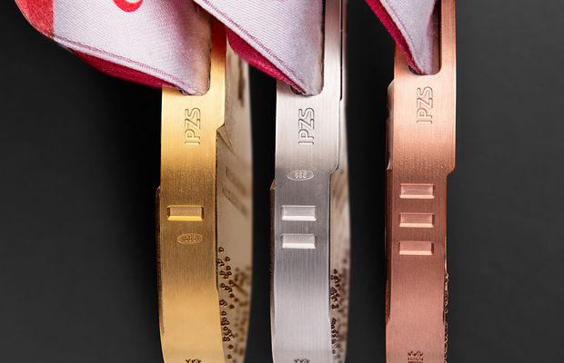 Medaliile olimpice pentru Milano-Cortina sunt cele mai scumpe din istorie! De două ori cât Paris 2024 + Cât aur conține, de fapt, medalia de aur