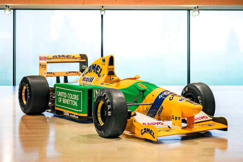 Benetton B192, monopostul cu care Michael Schumacher a obținut prima victorie, vândut pentru 5 milioane de euro / foto: broadarrowauctions.com