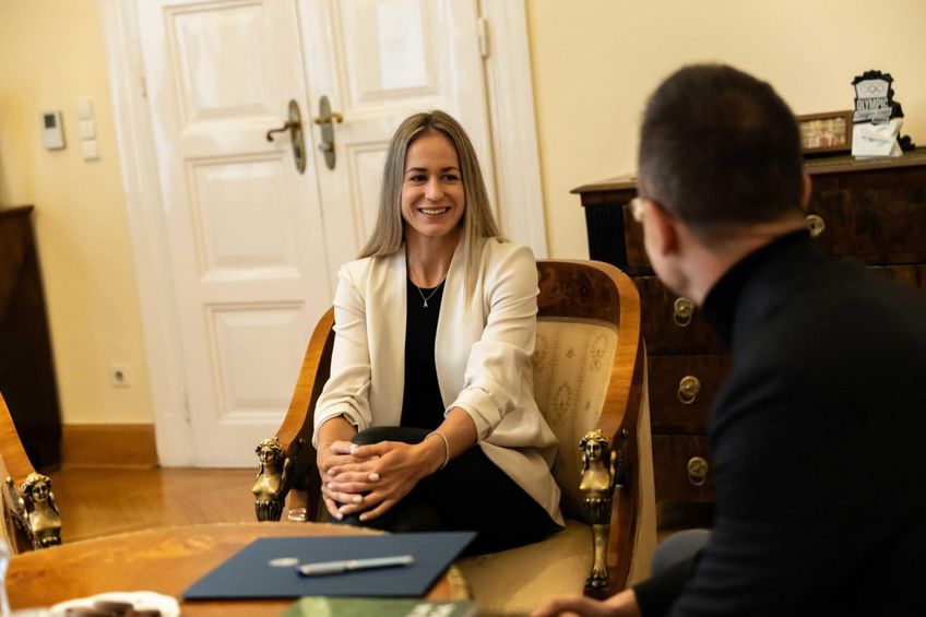 Anna Bondar, în vizită oficială la Peter Szijjarto, ministrul maghiar al afacerilor externe și comerțului/Foto: Facebook (Peter Szijjarto)