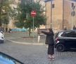 Emilia Jitaru, dirijând traficul pe o străduță din Italia