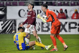 MVP-ul din Rapid - Petrolul transmite un mesaj războinic: „Bag capul în gheată pentru colegii mei”