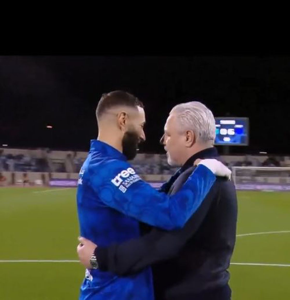 Șumudică s-a dus „glonț” la Benzema, apoi a izbucnit în conferință: „N-au ce căuta aici!”