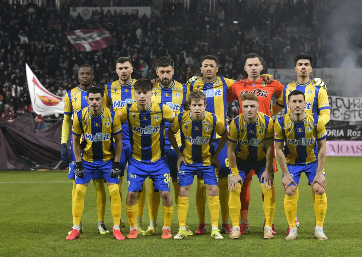 „Poate o să surprind un pic...” » Fostul „nouar” de la Rapid i-a scanat pe Gâlcă, Moruțan și Paraschiv, apoi s-a pronunțat la titlu: „Luptă în doi, fără Dinamo”